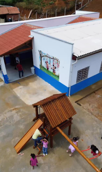 Mais uma escola para o nosso município: a Escola Francisco Rodrigues, na comunidade do Gramado.